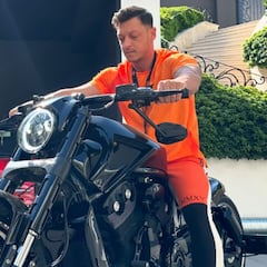 Mesut Özil presume de su nuevo juguete en redes sociales: “Mi nuevo bebé”