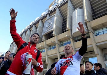 River Plate outside the Santiago Bernabéu today