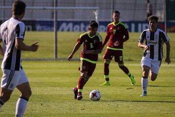 Promesa del fútbol venezolano. Actualmente participando en el Mundial Sub 20. 