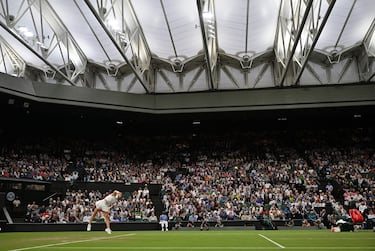 How does Hawk-Eye work at Wimbledon 2024? How many challenges does each player have?