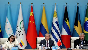 Chinese Foreign Minister Wang Yi, Colombia Foreign Minister Laura Sarabia and Honduras Foreign Minister Eduardo Enrique Reina attend the plenary session of the China-CELAC Forum ministerial meeting in Beijing, China May 13, 2025. REUTERS/Florence Lo/Pool