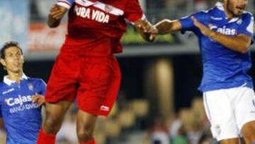 Kanouté, en uno de los goles.