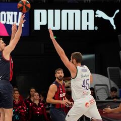 El Baskonia pierde y peligra Peñarroya