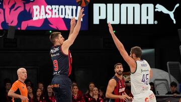 Lanzamiento de Marinkovic.