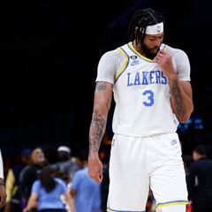 Ahora sí hay marejada en los Lakers