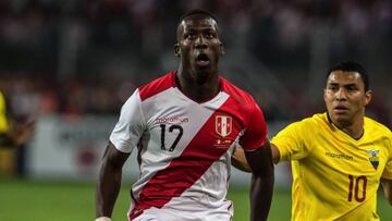 El entrenador del Rayo defiende a Advíncula tras las críticas