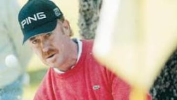 <b>DESCUIDO.</b> No preguntar a los árbitros le costó a Jiménez la expulsión.