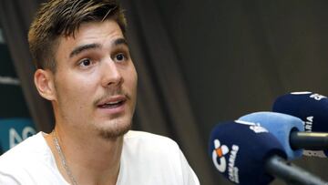 GRA349. LAS PALMAS DE GRAN CANARIA, 28/06/2017.- El alero de los Denver Nuggets Juancho Hernang&oacute;mez durante la rueda de prensa que ofreci&oacute; hoy antes de participar en campus de baloncesto del Herbalife Gran Canaria. EFE/Elvira Urquijo A.