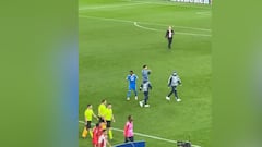 La escena entre Xabi Alonso y Vinicius al acabar más que significativa