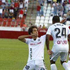 Resumen Albacete 2 - Oviedo 1: Araujo da la primera victoria