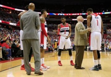 Contra las cuerdas: los Wizards jugarán a partir de ahora para evitar la eliminación.