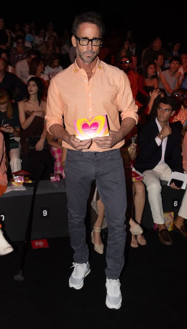 Álvaro Escassi durante el desfile de Agatha Ruiz de la Prada, en la la 82º edición de Mercedes-Benz Fashion Week Madrid.