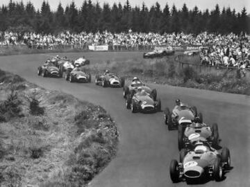 El 'Infierno Verde', así lo llamó Jackie Stewart, en verdad Nordschleife es uno de los circuitos más peligrosos en los que la F1 haya corrido en toda su historia, la variante que uso la máxima categoría contaba con 160 curvas y una longitud de 22.8 km. En este circuito han perdido la vida decenas de pilotos, a su vez ha sido testigo de algunos de los accidentes más fuertes de la historia del automovilismo. En cuanto a F1 el que más se recuerda es el que Nikki Lauda sufriera en 1976, mismo que lo pusiera al borde de la muerte y que le costara perder el campeonato de tal año.