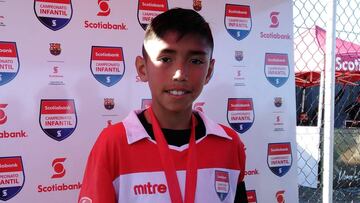 Yoan Apablaza, goleador y figura del campeón en Concepción