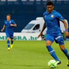 Fernandes deja al Dínamo a un paso de las semis en la Copa