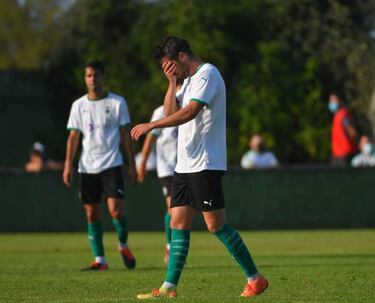 El Laredo enseña al Racing lo que es la Segunda B