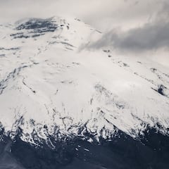 Ana Salvador conquista el volcán Cotopaxi de Ecuador