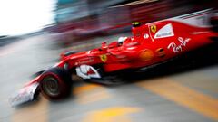 FILE PHOTO: Formula One F1 - Malaysia Grand Prix 2017 - Sepang, Malaysia - September 30, 2017. Ferrari&rsquo;s Kimi Raikkonen in action during practice. REUTERS/Edgar Su/File Photo