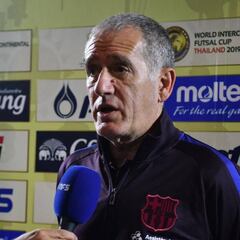 Plaza: "Robaron tres con portero-jugador y metieron tres golazos"