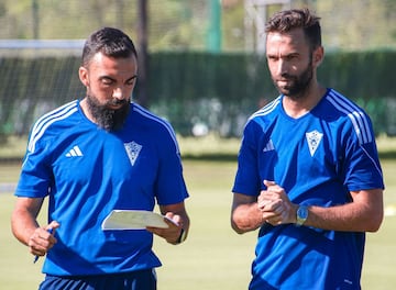 Fran Beltrán con su ayudante, Carlos Puma de Lerma.