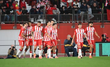 Aprobados y suspensos del Almería: exhibición para golear y disfrutar ante el Cádiz