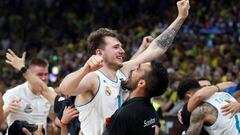 Luka Doncic celebra el t&iacute;tulo de la Euroliga conquistado en Belgrado ante el Fenerbah&ccedil;e.