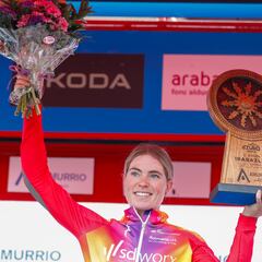 Demi Vollering repite en Amurrio