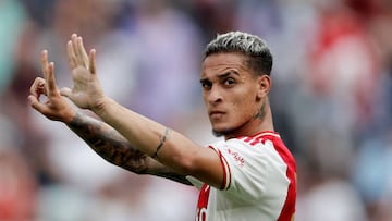 AMSTERDAM, NETHERLANDS - AUGUST 14: Antony of Ajax celebrates his 2-1 during the Dutch Eredivisie  match between Ajax v FC Groningen at the Johan Cruijff Arena on August 14, 2022 in Amsterdam Netherlands (Photo by Rico Brouwer/Soccrates/Getty Images)