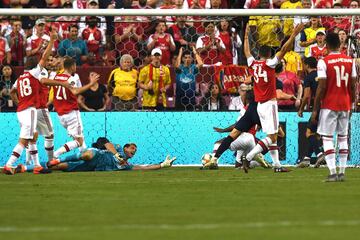 Real Madrid 1-2 Arsenal | Siguió una jugada de Asensio y recogió el balón rechazado para mandarlo al fondo de la red.