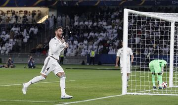 Gol 3-0  Sergio Ramos de cabeza 