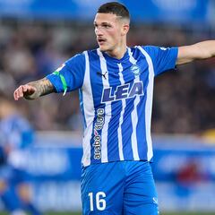 Rafa Marín, el primero para la zaga