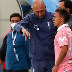 "Con Gustavo Poyet a lo mejor no preparábamos tanto los partidos"