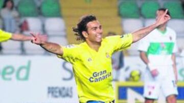 <b>SONRÍE. </b>Diego León explotó de alegría celebrando su gol en Elche.