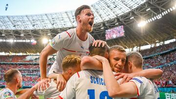 La República checa celebra uno de sus goles ante Países Bajos.