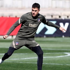 Correa apunta al once ante el Getafe y João, al banquillo