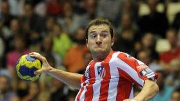 <b>Jurkiewicz, dos meses de baja.</b> Marius Jurkiewicz, que se lesionó ante el Koper, sufre una rotura del ligamento lateral interno y estará dos meses de baja, con lo que se pierde el final de curso.