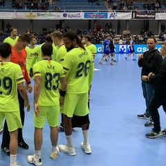 Con medio equipo de descanso, paseo del Barça ante el Teucro