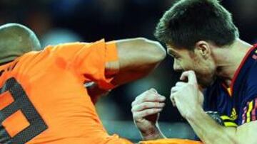 Van Marwijk: "Hicimos faltas por la desventaja individual frente a España"