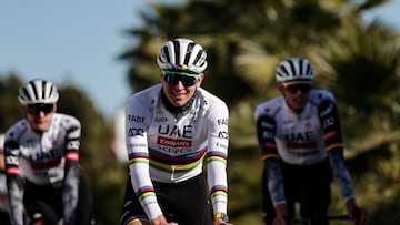 Tadej Pogacar, con el maillot de campeón del mundo.