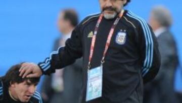 Messi y Maradona: pulso entre dos mitos