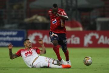 DIM y Santa Fe en vibrante partido de los cuartos de final de la Liga Águila