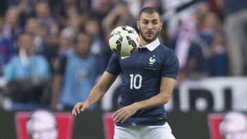 Benzema con la selección francesa.