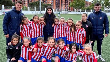 Las chicas del Benjamín del Atleti, campeonas de una Liga mixta