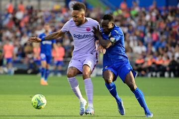 Pierre-Emerick Aubameyang y Djene Dakonam.