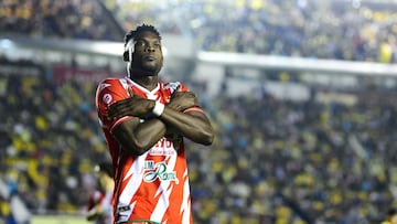 Diber Cambindo celebrates his goal 0-2 of Necaxa during the 7th round match between America and Necaxa as part of the Liga BBVA MX, Torneo Clausura 2025 at Ciudad de los Deportes Stadium, on February 14, 2025 in Mexico City, Mexico.