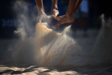 Peter Petutschnig y Rivo Vesik durante el partido entre Austria y Estonia de voleibol playa de los Juegos Europeos de Bakú. 
 