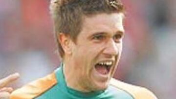 Nacido en Alemania pero de padres croatas, precisamente ante los alemanes debutó con la absoluta y desde ese día ha sido el máximo goleador de todos los amistosos previos. Prso le necesita.