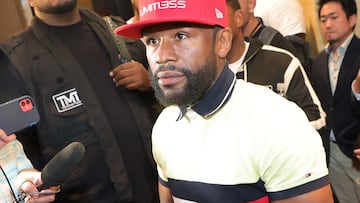 HENDERSON, NEVADA - JUNE 13: Boxer Floyd Mayweather Jr. speaks to members of the media after a news conference announcing an exhibition boxing bout against mixed martial artist Mikuru Asakura at The M Resort on June 13, 2022 in Henderson, Nevada. The bout will take place in September 2022 in Japan as part of a RIZIN Fighting Federation show.   Ethan Miller/Getty Images/AFP
== FOR NEWSPAPERS, INTERNET, TELCOS & TELEVISION USE ONLY ==