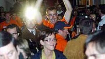 <b>EN CASA.</B> Roma ya está en casa después de hacer historia en el Dakar.