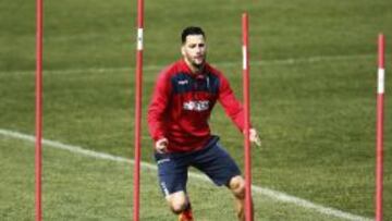 Edgar en un entrenamiento con el Granada. 